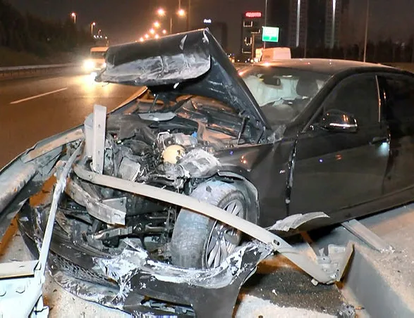 TEM’de trafiği kilitleyen kaza