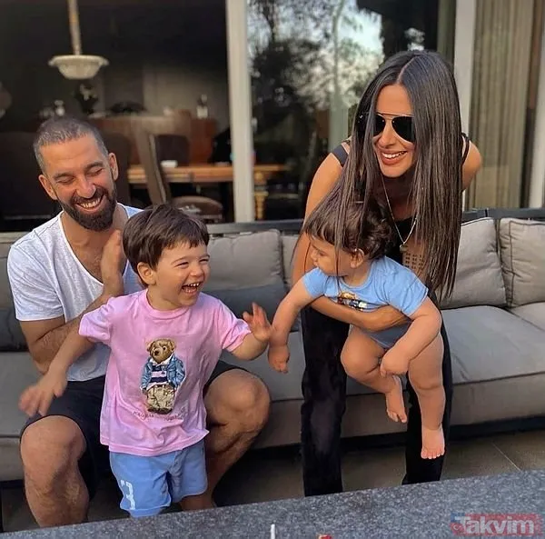 Özcan Deniz'in 22 yaş küçük eşi Samar Dadgar’dan hamilelik açıklaması! Yıldönümü kutlamasının ardından heyecanını paylaştı! - 32