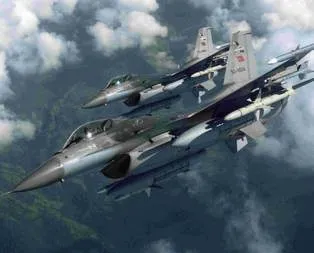 Türk jetlerine sınırda taciz!