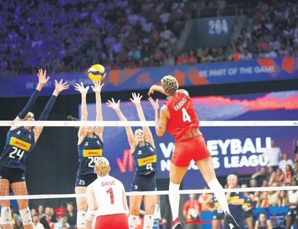 Sultanlar’a bir haller oldu