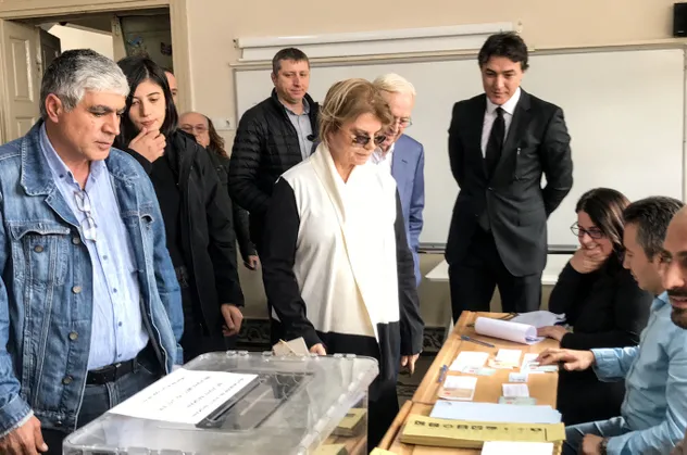 Oyunu kullanan Tansu Çiller: Milleti beklemek şereftir