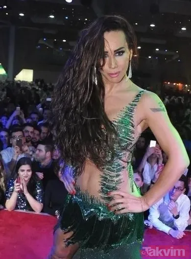 Oldukça Sıra Dışı Bir Hayat Hikayesi Olan Asena, 2017 Yılında Hasan Dere İle Nikah Masasına Oturdu.