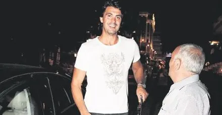 Yüzü gülüyor