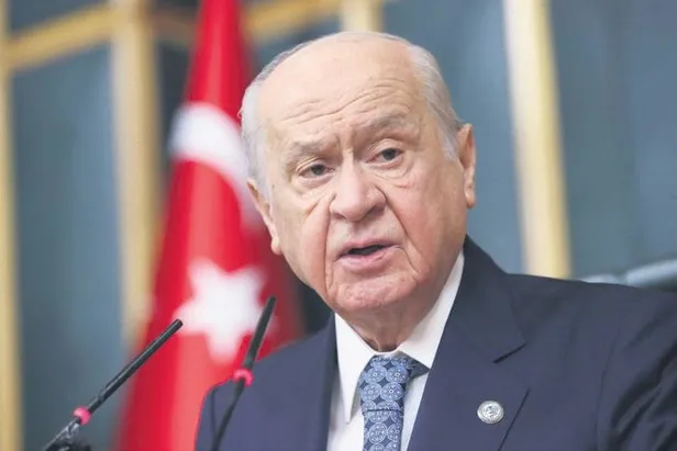 kemal-kilicdaroglu-isik-hiziyla-dondu-agzi-bozuk-siyasi-operasyoncu-dedigi-aksenere-ovguler-dizdi-1678235990938.jpeg Kemal Kılıçdaroğlu ışık hızıyla döndü! “Ağzı bozuk! Siyasi operasyoncu” dediği Akşener'e övgüler dizdi-7