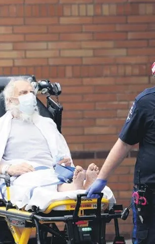 1 mezara 10 ceset! Coronavirüs ABD'de sağlık sistemini çökertti...