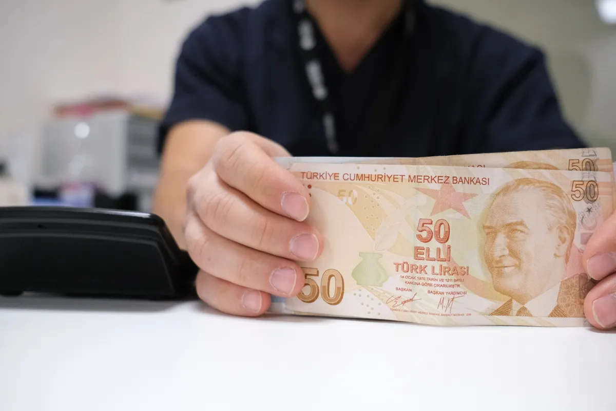 1792328167304.jpg Ekim 2026 SSK emekli maaşları başladı: Maaş günü pazara denk gelenler dikkat! ATM'ye gitmeden önce numaranızı kontrol edin-4