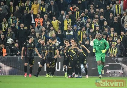 Kadıköy’de 5 gollü düello MS: Fenerbahçe 3-2 Yeni Malatyaspor