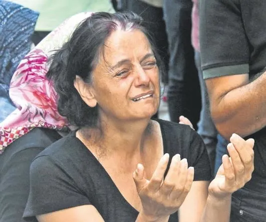 Yıllarca kanserle savaşan Buğlem Yılmaz hastane odasında 50'ye yakın tablo yaptı!-6