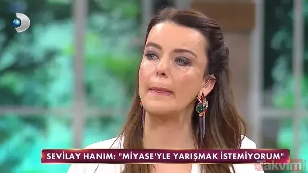 Tartışma büyüdü ünlü sunucu stüdyodan çekip gitti! Seyirciler çileden çıktı! Gelinim Mutfakta'da Nursel Ergin'i hüngür hüngür ağlattılar! - 1