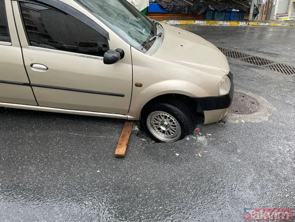 İstanbul'da yine aynı manzara! Yağmur yağdı Esenyurt yine sular altında! İBB ise piyasada yok! 2 kişi sele kapıldı - 33