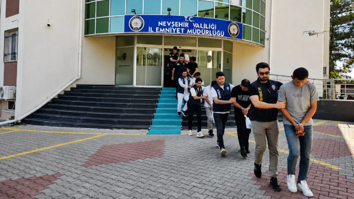 Nevşehir merkezli 19 ilde siber dolandırıcılık operasyonu