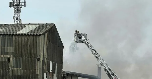 İstanbul Tuzla'da fabrika yangını! Büyük panik yaşandı