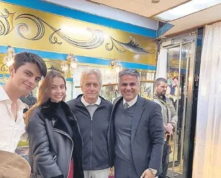 Michael Douglastan Kapalıçarşıda pahalı alışveriş