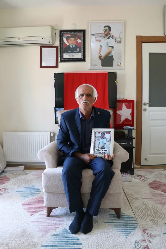 sofi-nurettinin-oldurulmesi-sonrasi-gara-sehidi-polis-memuru-vedat-kayanin-babasi-bu-haber-yuregimize-su-serpti-1621331487350.jpg Sofi Nurettin'in öldürülmesi sonrası Gara şehidi polis memuru Vedat Kaya'nın babası: Bu haber yüreğimize su serpti-7