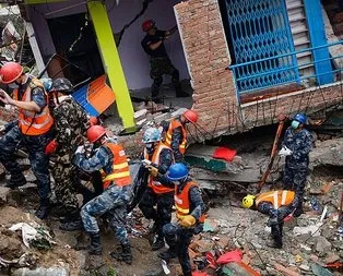Nepal’de ölü sayısı 5 bine yaklaştı