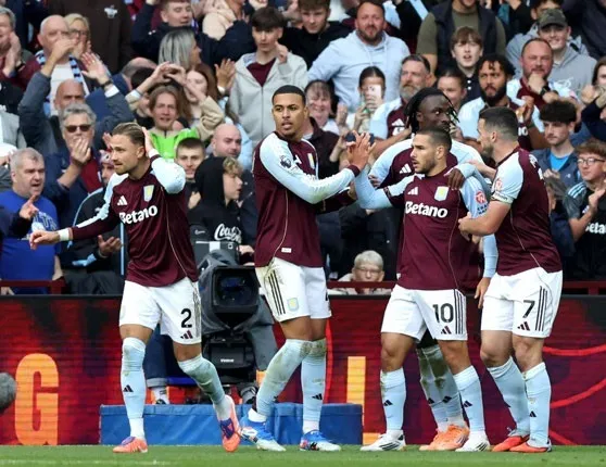 Aston Villa siftah yaptı