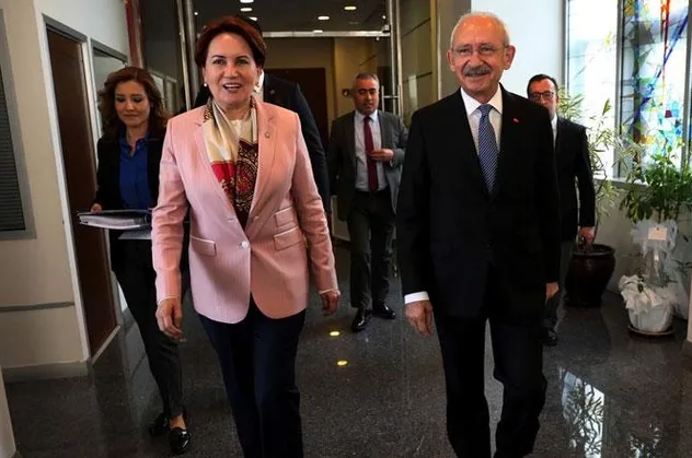 "Sedat Peker'in sahneye çıkması tesadüf değil!" Türkiye'yi dizayn etmek isteyenler yeni provokasyonun fitilini ateşledi!