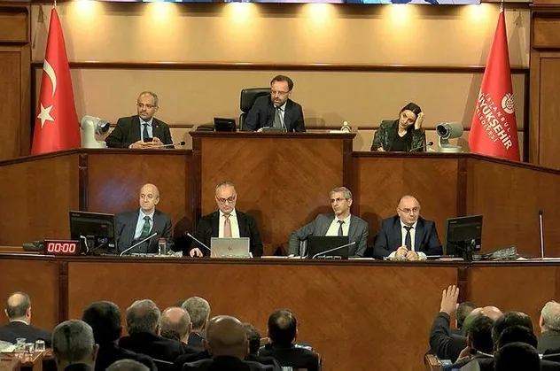 İBB Meclisi'nde CHP ve Ekrem İmamoğlu'na "ulaşım" tepkisi: Yalanlarınızı yüzünüze vuracağız