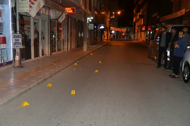 Silah sesleriyle uyandılar! Maganda dehşeti