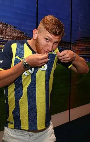 Büyük umutlarla transfer edilen Burak Kapacak şu ana kadar hiç forma şansı bulamadı