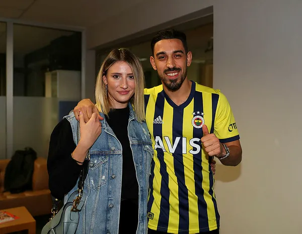 son-dakika-galatasaray-baskani-mustafa-cengiz-fenerbahcenin-irfan-can-kahveci-teklifini-acikladi-1612441332325.jpg SON DAKİKA! Galatasaray Başkanı Mustafa Cengiz Fenerbahçe'nin İrfan Can Kahveci teklifini açıkladı-5