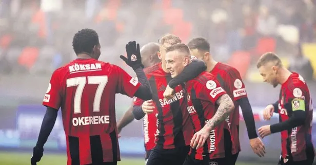 Antep’e evinde yan bakılmıyor!  Antalyaspor’u 2-0 yendi