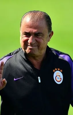 Galatasaraylı futbolculara yakın markaj