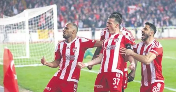 Başarının sırrı yerli oyuncularda (Yurttan ve dünyadan spor gündemi)