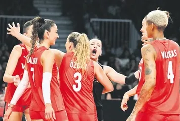 Sultanlar yarı final için sahada