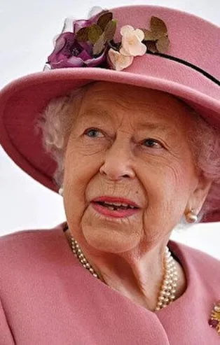 İngilizler’i yasa boğan veda! Kraliçe 2.Elizabeth öldü: Prens Charles İngiltere kralı oldu