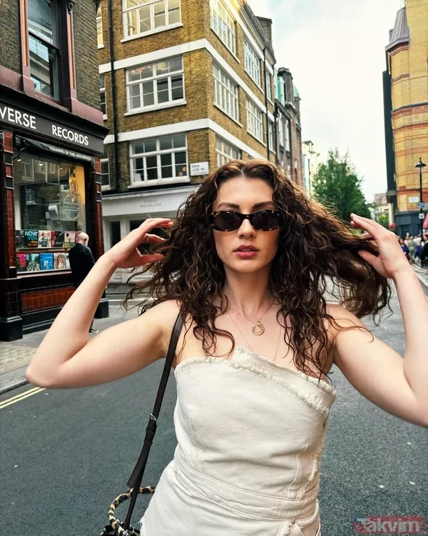 Burcu Özberk’in Londra kararı! İngiltere’de ‘ev’leniyor! - 6