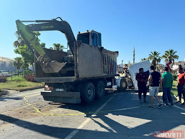 Antalya'da feci kaza: Şoför mahali yerinden koptu - 8