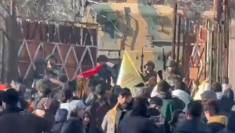 nusaybin-sinirinda-iki-ayakli-oyun-turk-bayragina-saldiri-sonrasi-ortalik-karistiran-dem-partiden-aciklama-1768930222816.jpeg Nusaybin sınırında iki ayaklı oyun! Türk bayrağına saldırı sonrası ortalık karıştıran DEM Parti'den açıklama-2