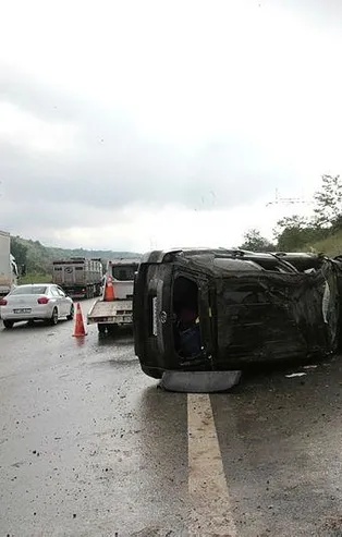 TEM’de 6 araç birbirine girdi! Yaralılar var