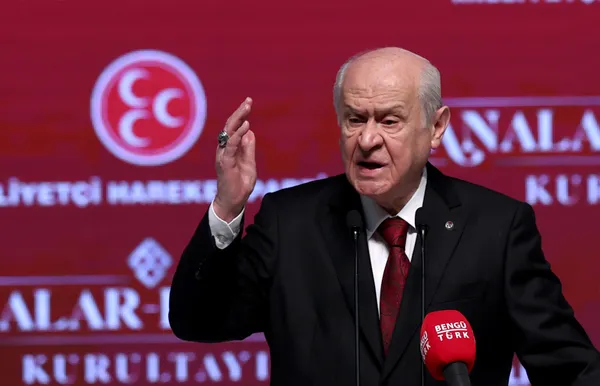 son-dakika-mhp-genel-baskani-devlet-bahceliden-analar-bacilar-kurultayinda-onemli-aciklamalar-analariniz-kollarini-acmis-bekliyor-evinize-donun-1633869663618.jpg SON DAKİKA: MHP Genel Başkanı Devlet Bahçeli'den Analar-Bacılar Kurultayı'nda önemli açıklamalar: Analarınız kollarını açmış bekliyor evinize dönün-3