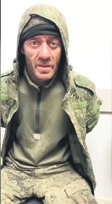 ukraynada-bir-yanda-misket-ve-vakum-bombalari-diger-yanda-ilkel-molotof-kokteyl-silahi-1646259849099.jpeg Ukrayna'da bir yanda misket ve vakum bombaları diğer yanda ilkel molotof kokteyl silahı!-18