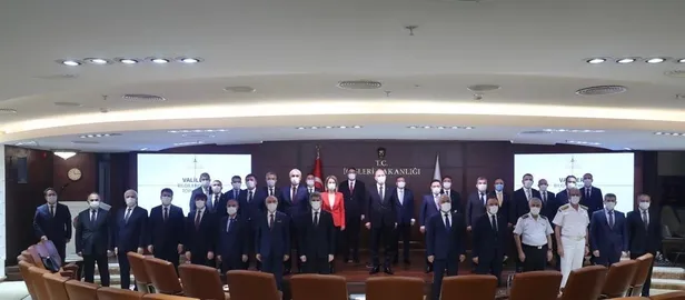 Son dakika: İçişleri Bakanı Soylu, ilk kez atanan valilerle toplantı yaptı-1