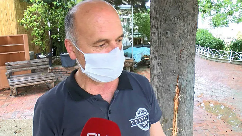 İstanbul'da yaşlı adama yıldırım çarptı - 4