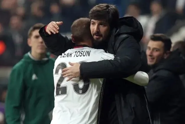 Tolga Zengin’den Cenk Tosun’a destek!