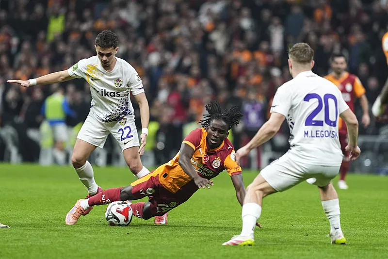 Galatasaray yaz transferine başladı! Efsane ismin oğlu bekleniyor - 6