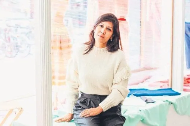 Belçikalı profesör Carolina Berrocal 7.5 milyonunu sanal aşkına kaptırdı!
