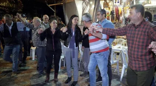 29 Ekim kutlamalarında skandal! CHP'li başkanlar birbirine girdi-1