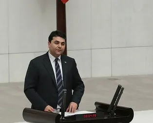 6'lı koalisyonun küçük ortağı DP Genel Başkanı Gültekin Uysal sosyal medya alay konusu oldu: 5 yaşındaki çocuk biliyor siyasi analiz diye paylaştı