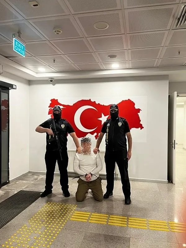 Kırmızı bültenli firarilere iade kıskacı! 12 ülkeden 51 kişi getirildi-4