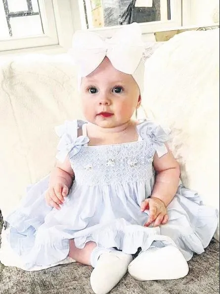 Antalya'ya tatile gelen Coffey ailesinin 6 aylık kızları Elizabeth hayatını kaybetti! İngiliz medyası Türk'leri hedef aldı-1