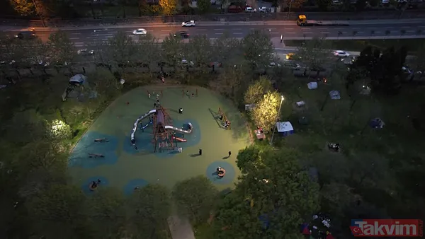 İstanbullu deprem sonrası geceyi dışarıda geçirdi: Parklar bahçeler camiler... - 30