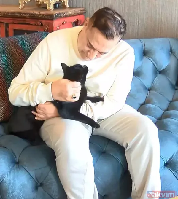 Mehmet Ali Erbil'e ayrılık sonrası bir haller oldu yeni saçlarıyla bambaşka biri! 40 yaş küçük sevgilisinden ayrılan Mali son haliyle... - 16