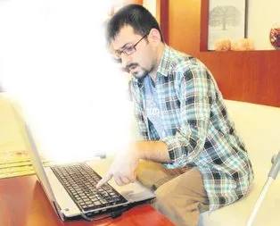 Şiirleriyle engelleri aştı
