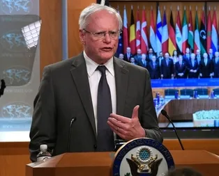 Jeffreyden Mazlum Kobani sorusuna yanıt: Kişilere destek vermiyoruz