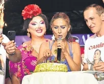 59. Yaşını göbek atarak kutladı: Yıldız Tilbe’ye hediye 5’i bir yerde